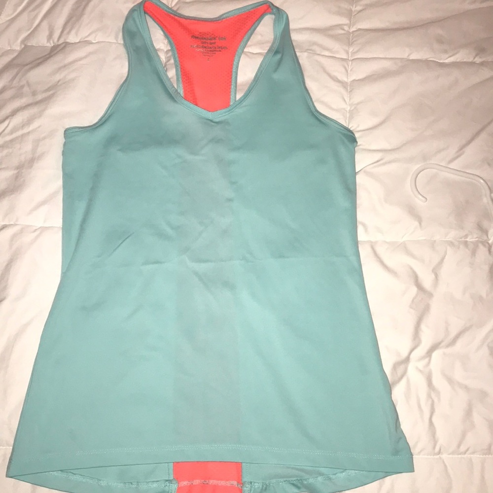 Workout tank top